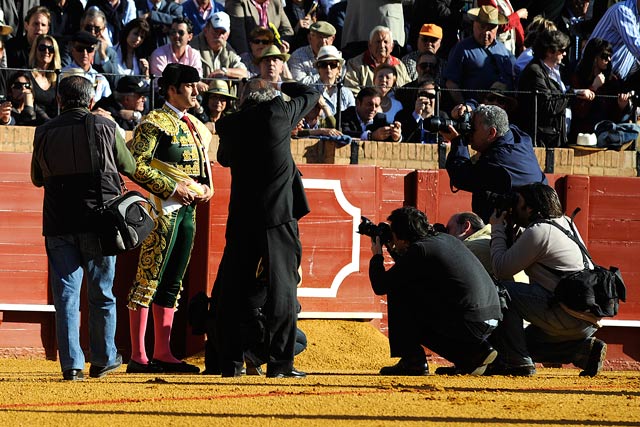 Morante, rodeado de cámaras.