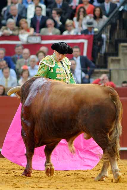 Los dos toreros entraron en quites