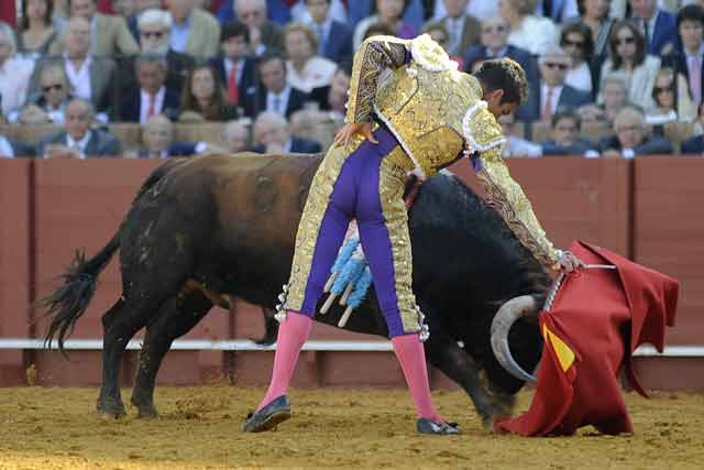 Sinfonía de buen toreo de un artista casi sevillano.