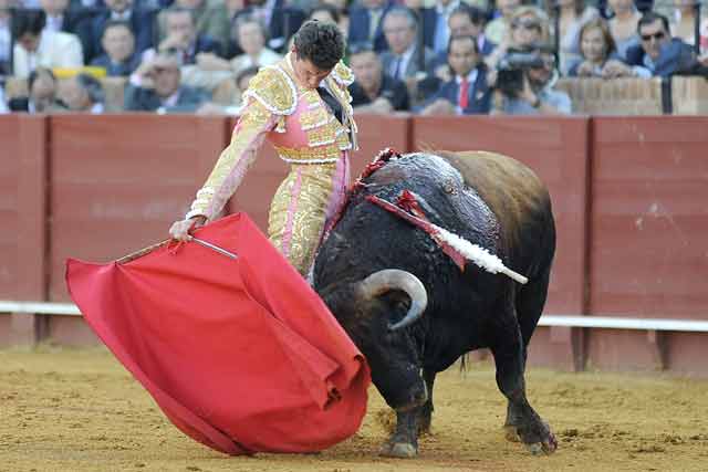 A pesar de los buenos muletazos, no hubo conexión con el tendido.