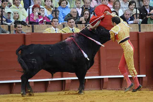 Le costó un quinario poder acabar con su antagonista, que se defendía ante cada pasada del de Chiva.