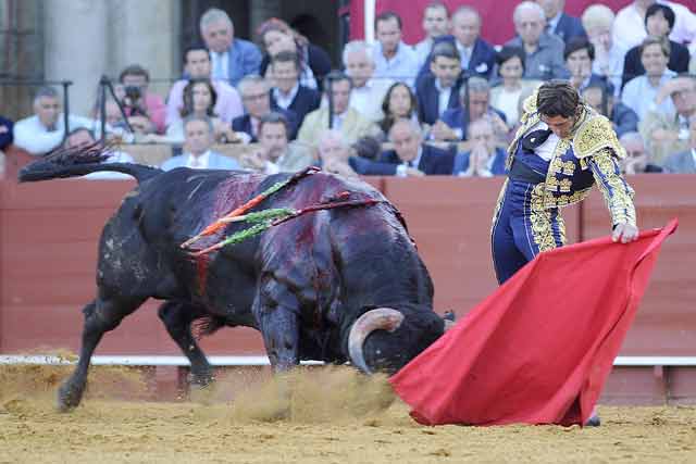 El quinto bis no llegó de Zahariche sino de Arenales y fue manso y desrazado.