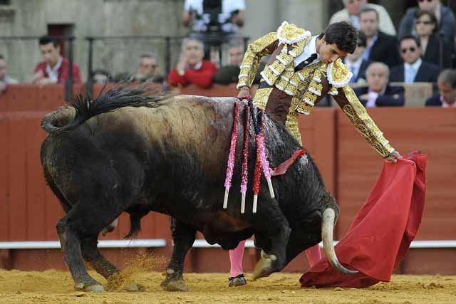 Miguel Ángel Delgado estaba muy metido en la faena.