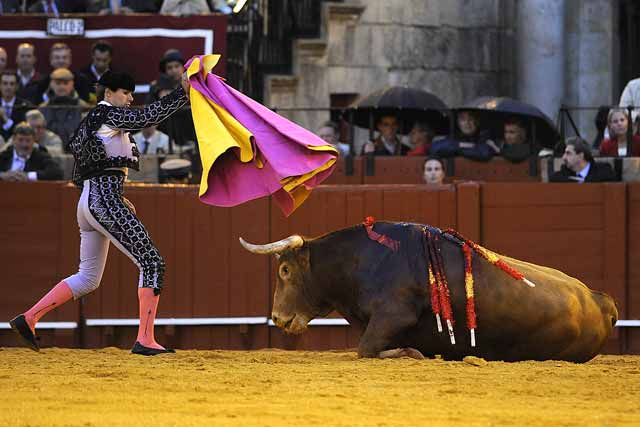 Así no 'levantamos' la Fiesta en Sevilla.