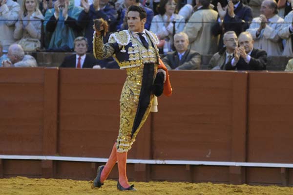 Manzanares, con la oreja cortada a sexto de la tarde. (FOTO: Matito)