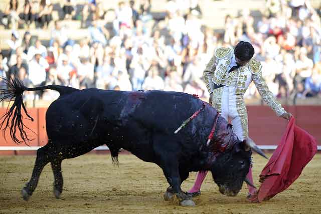 Angelino de Arriaga en el tercer novillo.