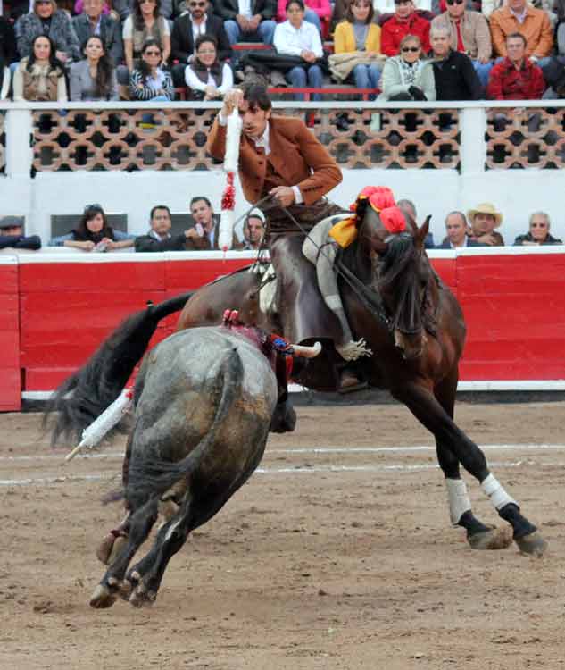 Cuadrando con la banderilla.