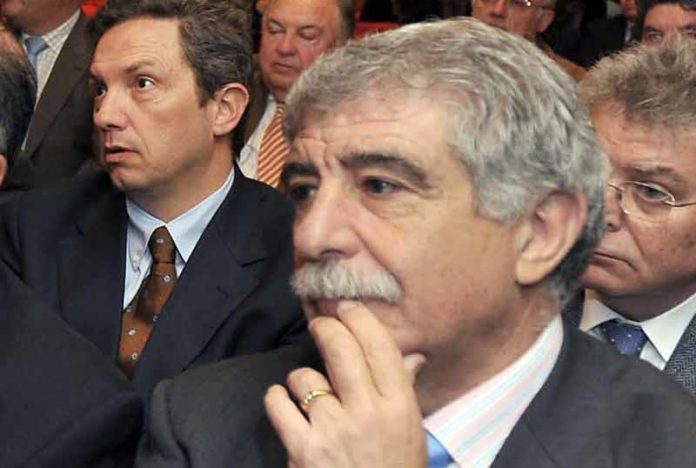 Manuel Brenes, en primer término, está dilapidando la buena imagen que se ganó la Junta de Andalucía bajo el trabajo de José Antonio Soriano, al fondo.