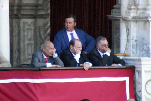 Atención, pregunta: ¿quién se aburrió más de los tres? (FOTO: Javier Martínez)