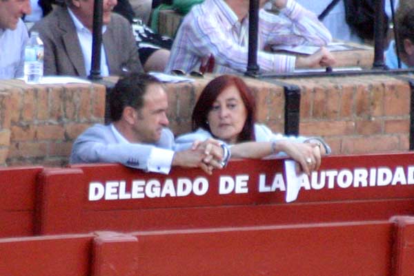 Fernández-Figueroa y Anabel Moreno: confidencias presidenciales. (FOTO: Javier Martínez)