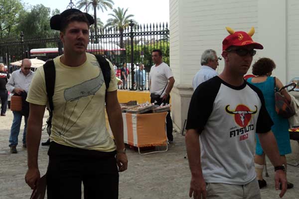 Un aspirante a torero... y un aspirante a ¿toro? (FOTO: Javier Martínez)