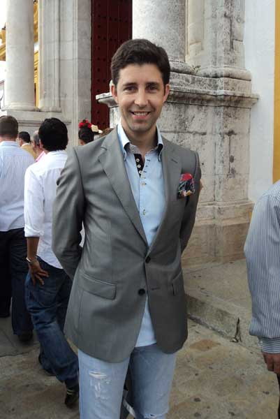 El diestro Pedrito de Portugal, a la entrada al festejo de la Real Maestranza sevillana. (FOTO: Javier Martínez)