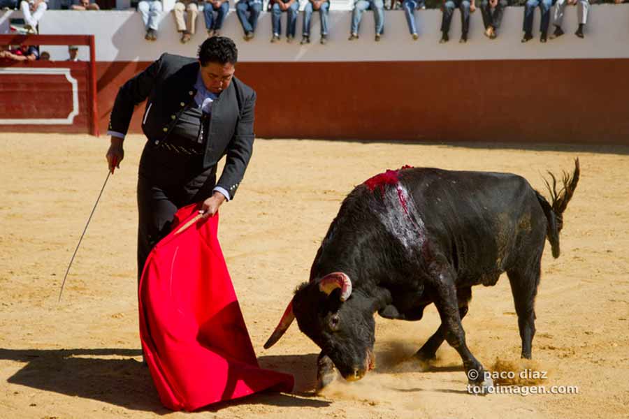 Campuzano recordando sus mejores momentos en los ruedos.