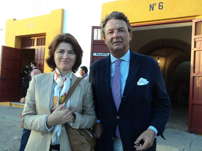 El ganadero Carlos Núñez y señora.