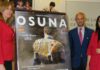 José Luis Peralta presenta el cartel de la Feria de Osuna. (FOTO: Eduardo Porcuna)