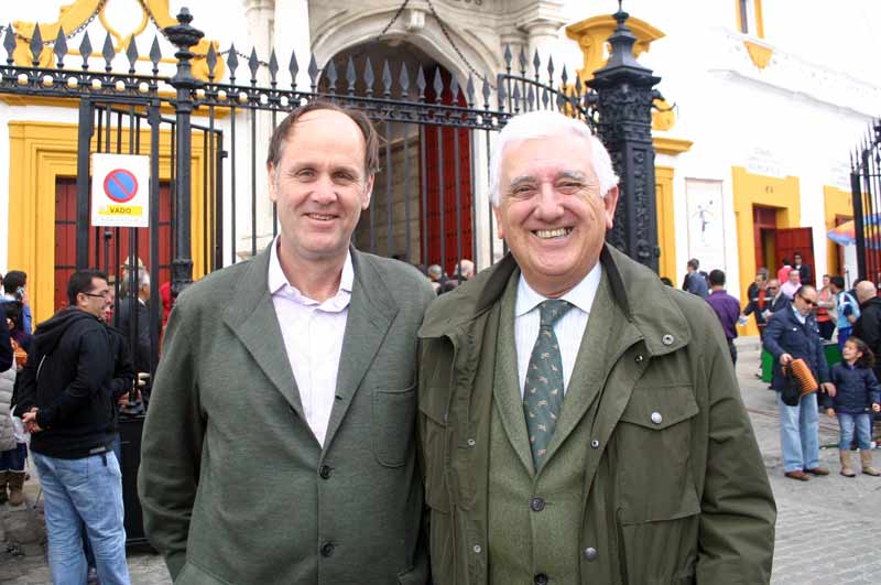 Alfonso Bermejo y Santiago Herrero, presidente de la CEA.