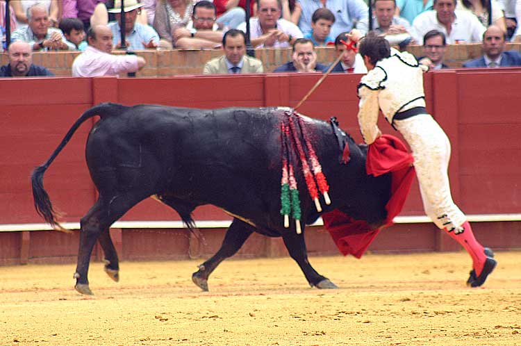 Ángel Jiménez (primer pinchazo).