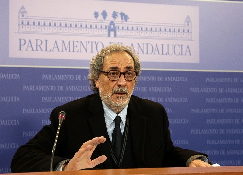 José Chamizo ha presentado en sus dos últimos Informes ante el Parlamento de Andalucía (2010 y 2011) la negativa de la Junta de Andalucía a acatar sus Resoluciones a favor de SEVILLA TAURINA.