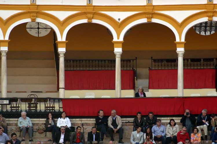 La que nunca falla es la mujer del Marqués de Albaserrada.