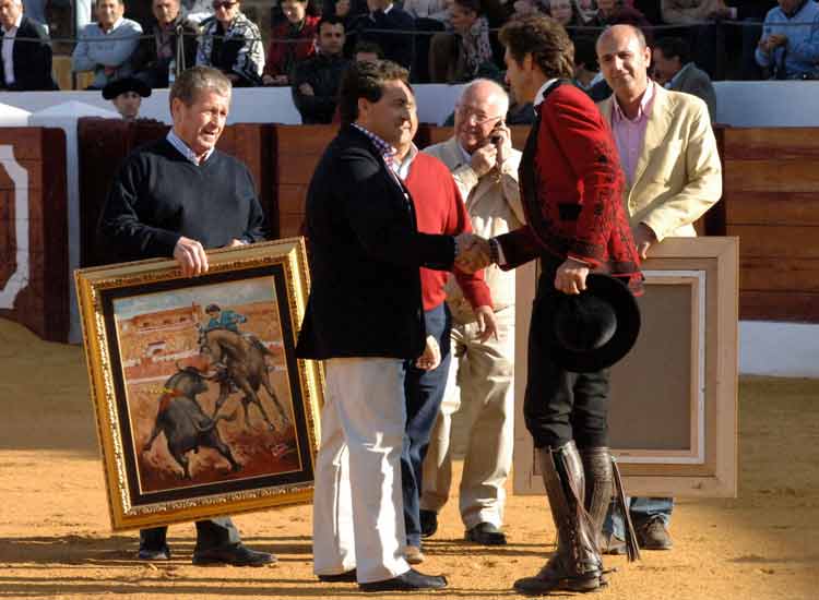 Trofeo para Mendoza por actuaciones anteriores.