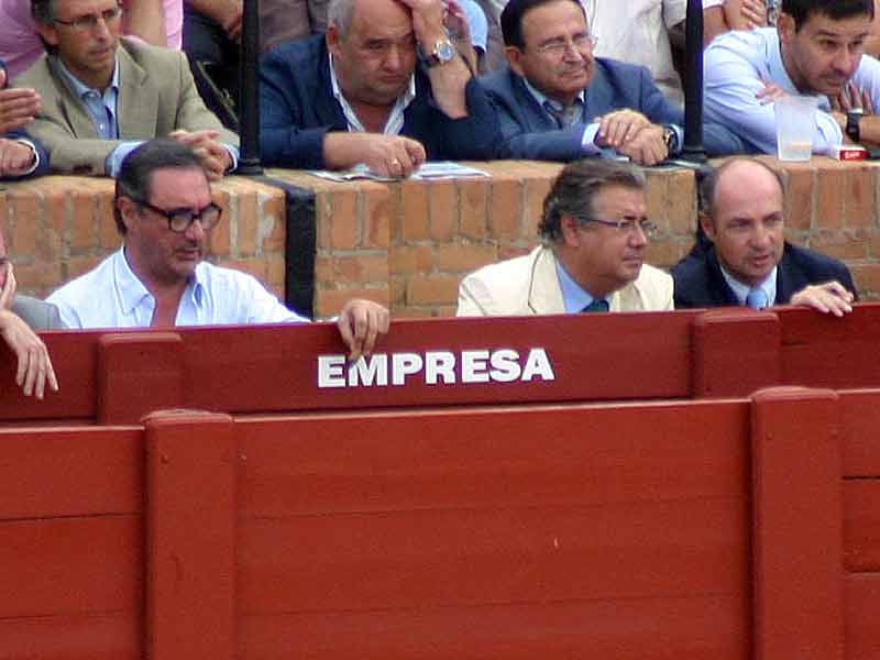 Carlos Herrera, el alcalde Juan Ignacio Zoido y Juan Pedro Domecq.