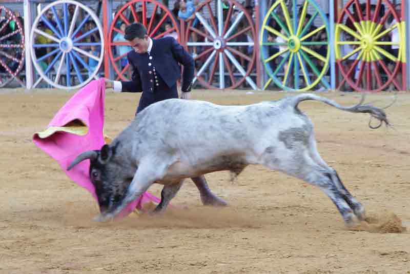 Óscar Moreno.