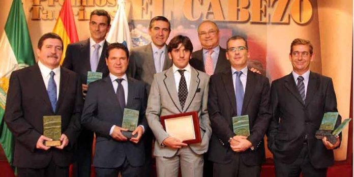 Acto de entrega a los premios en Huelva.