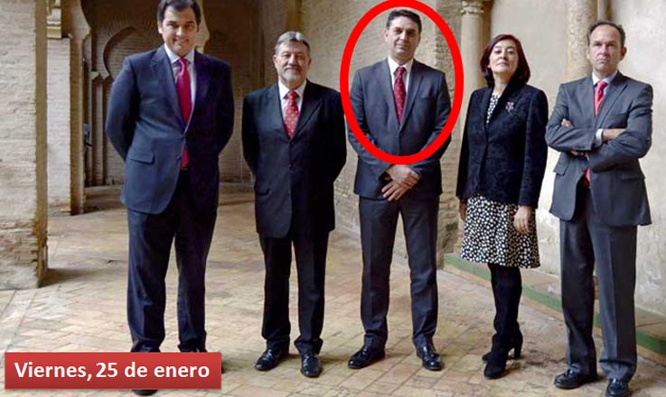 Viernes, 25 de enero: La Junta envía una primera foto del delegado con los recién nombrados presidentes de la Real Maestranza.