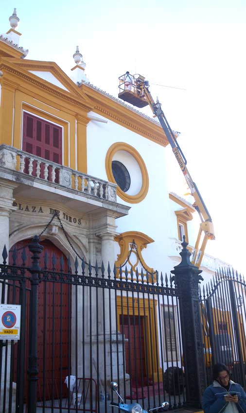 Remozamiento de la Maestranza.