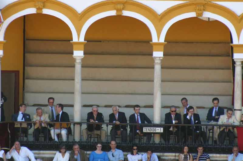 Tampoco a los maestrantes medio llenaron 'su' palco.