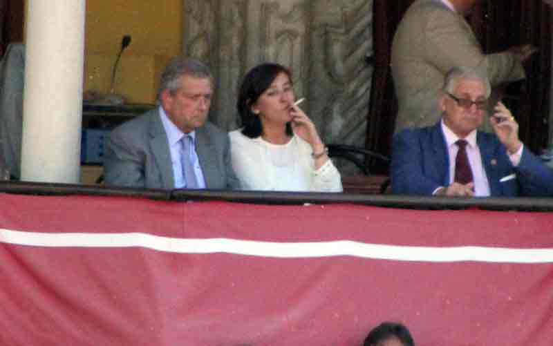 La presidenta Anabel Moreno, responsable de aprobar los toros padecidos esta tarde.