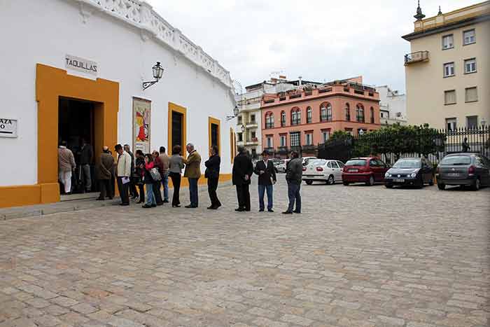 Primer día de venta de nuevos abonos / 11:15 horas.