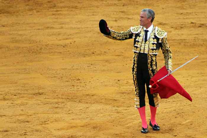 Último brindis de Espartaco a su familia, a Sevilla y al cielo.