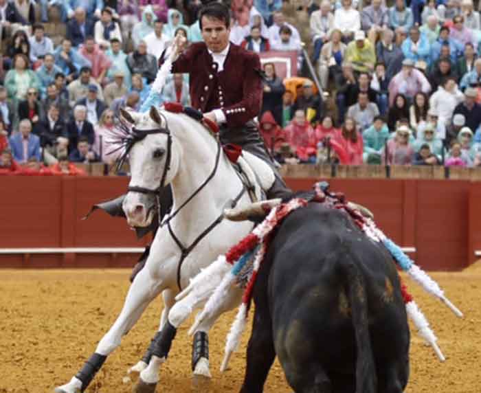 José Mª Manzanares.