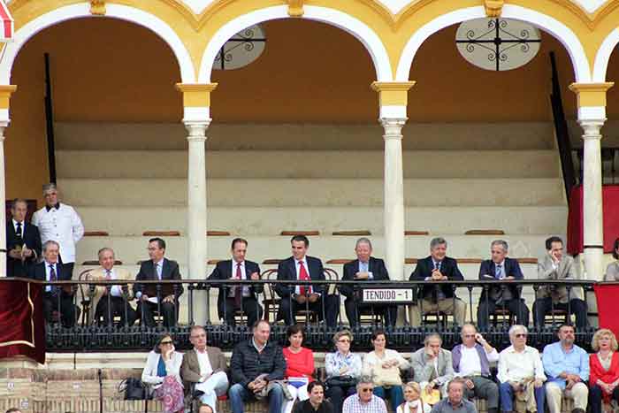 Grado de afición: nueve maestrantes, nueve...