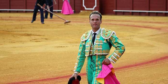 El diestro extremeño Antonio Ferrera, en la Maestranza durante la pasada Feria de Abril 2015. (FOTO: Javier Martínez)