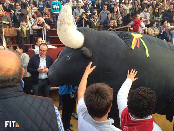 Final en la plaza de toros.