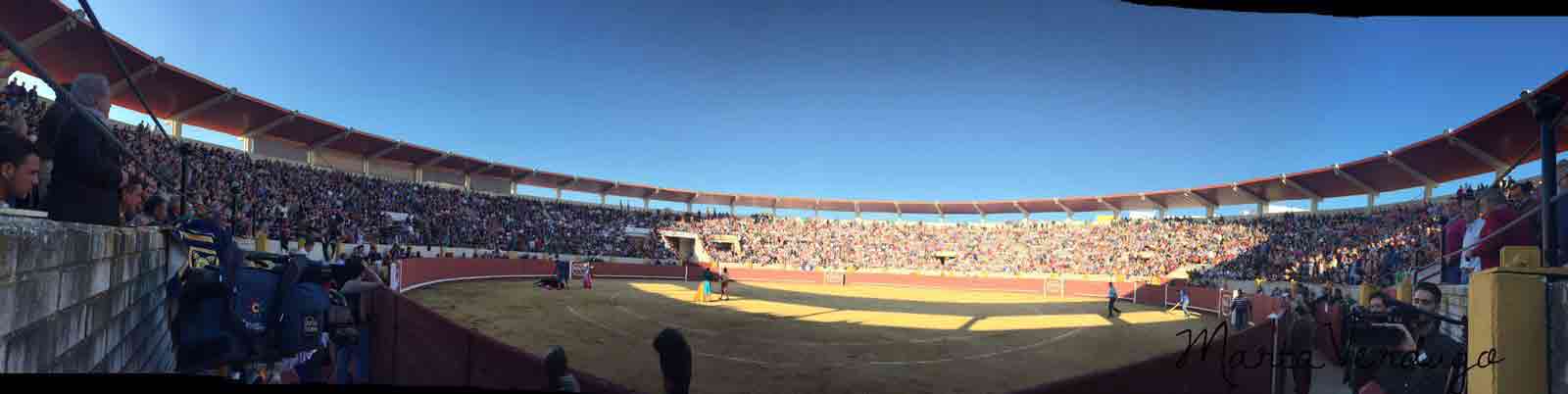 Vista general de la plaza de Morón, con el lleno de hoy.