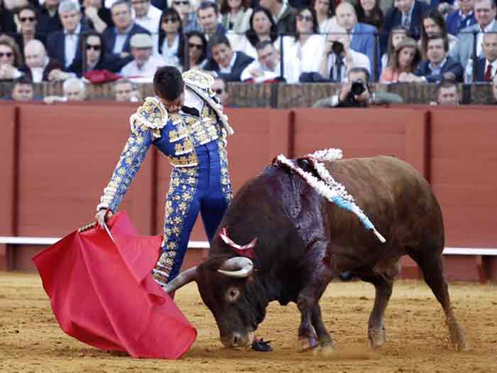 José Mª Manzanares.