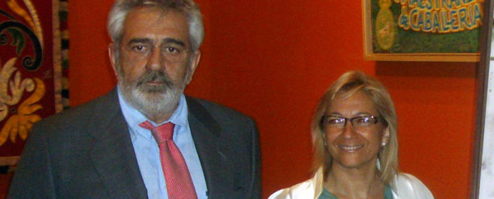 El empresario Eduardo Canorea junto a la delegada Carmen Tovar. (FOTO: Toromedia)