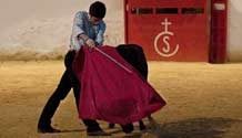 El joven sevillano Miguel Falcón debutará en público el 21 de mayo