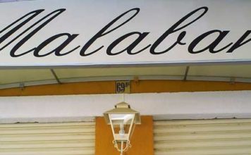 Bar 'Malabar', en la calle Betis. (FOTO: Sevilla Taurina)