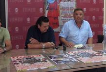 Luis Vilches y Rodríguez Vélez -a la izquierda-, en la presentación del cartel esta mañana. (FOTO: Sevilla Taurina)