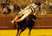 Luis Mariscal, operado de nuevo esta mañana Un instante de la gravísima cornada de Luis Mariscal. (FOTO: Sevilla Taurina)