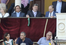Francisco Herrera, junto a Fernández Rey, el domingo en la Maestranza. (FOTO: Sevilla Taurina)