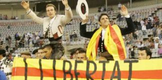 Andy Cartagena y Diego Ventura, a hombros hoy. (FOTO: Faricle / burladero.com)