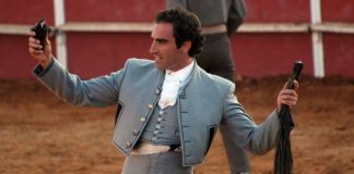 Salvador Cortés, cons los máximos trofeos en Trigueros. (FOTO: Gilberto / Ambitororos)