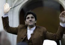 Ventura, Puerta del Príncipe devaluada Diego Ventura, por la Puerta del Príncipe esta tarde. (FOTO: Carlos Núñez / Toromedia)