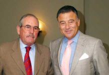 Fibes reconoce «serias dificultades» para organizar la Feria Mundial del Toro El ganadero Eduardo Miura junto a Felipe Luis Maestro.