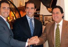 Tomás Campuzano y Luis Mariscal, nuevos apoderados de Salvador Cortés Luis Mariscal, Salvador Cortés y Tomás Campuzano. (FOTO: Javier Martínez)
